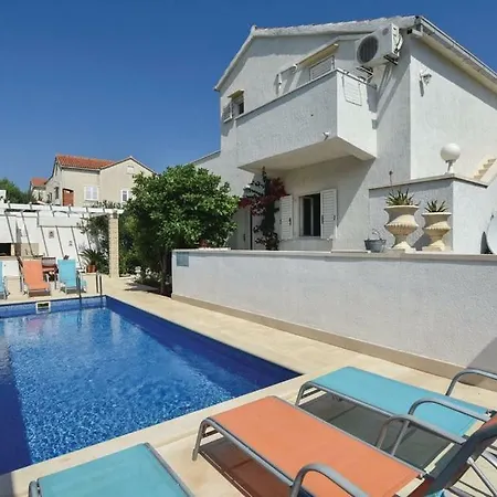 Apartments Petranic Supetar Exterior photo