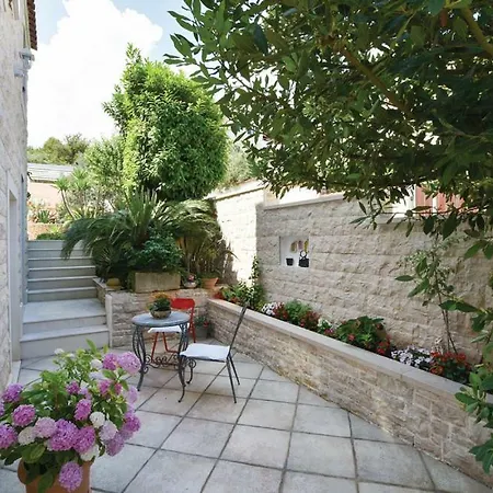 Apartments Petranic Supetar Exterior photo